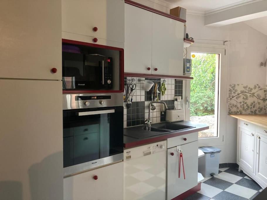 La Maison Rose - Avec Grand Jardin Clos A 300M De La Mer Hauteville-sur-Mer Eksteriør bilde